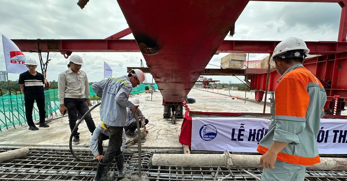 You are currently viewing Hợp long cầu nối Bình Dương và TPHCM tại dự án Vành đai 3