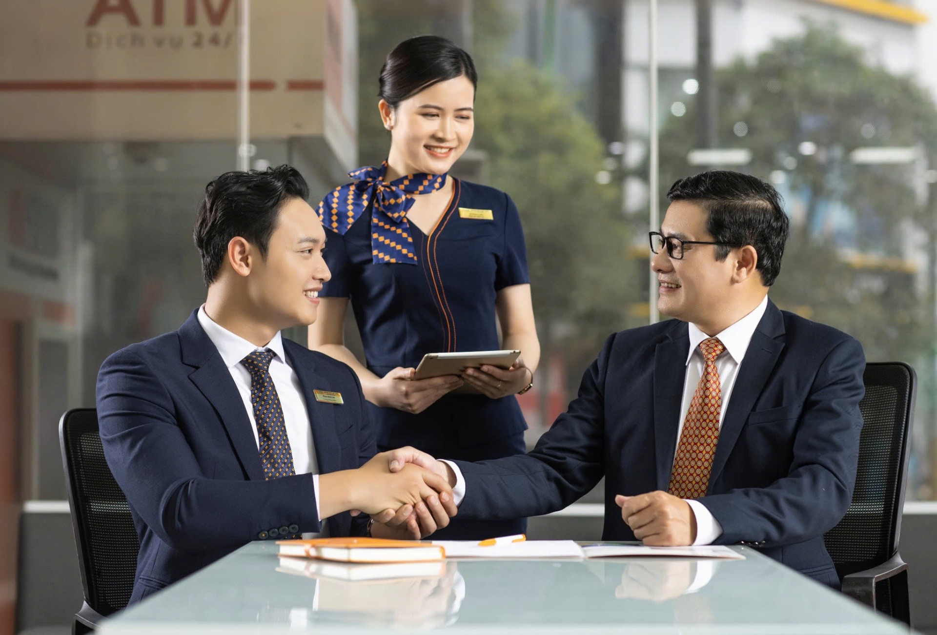 Read more about the article SHB hỗ trợ vốn cho doanh nghiệp trong chuỗi cung ứng của Kim Long Motor