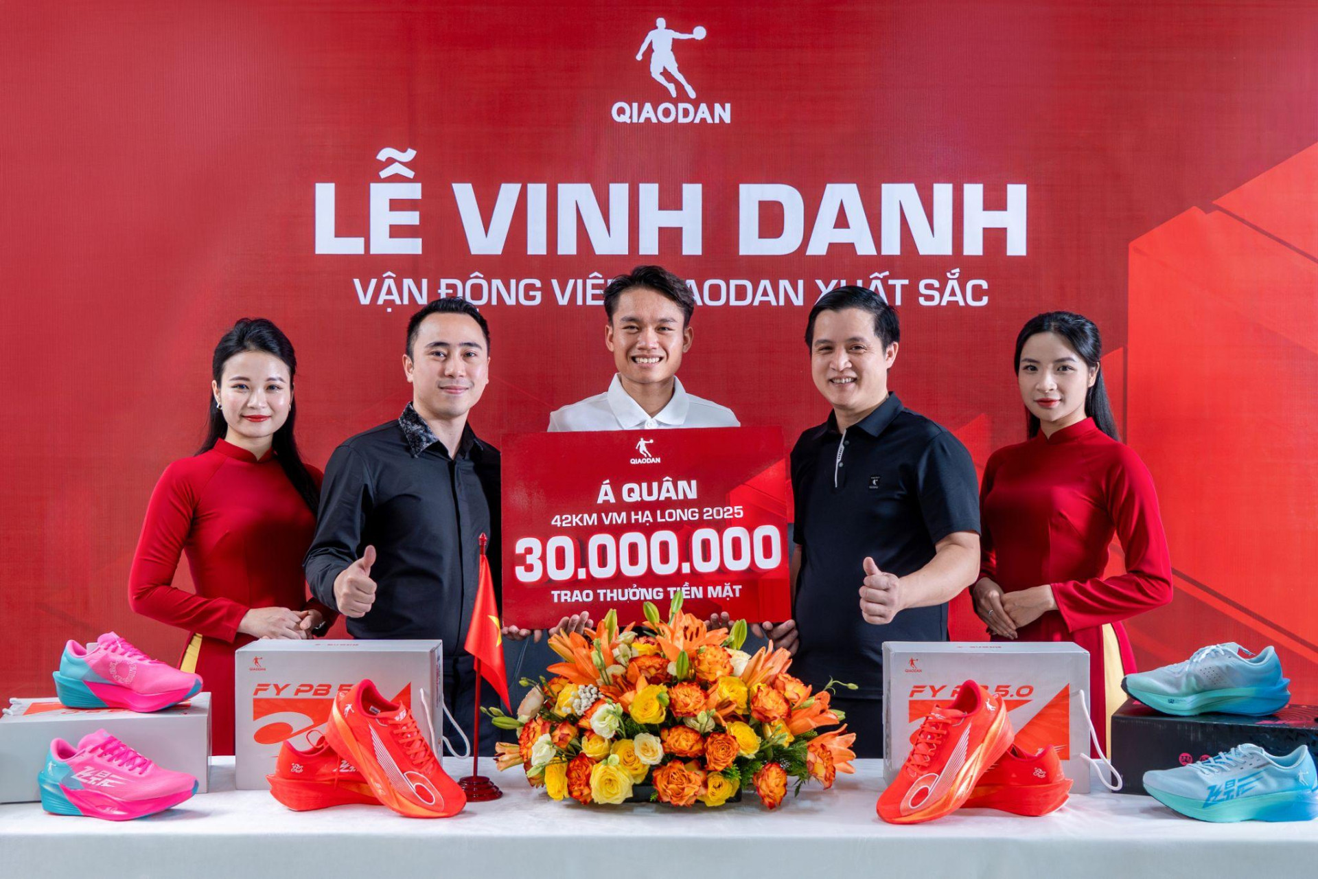 Read more about the article Qiaodan vinh danh Á quân VnExpress Marathon Hạ Long 2025