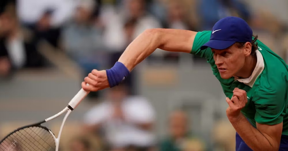 Read more about the article Jannik Sinner lập kỷ lục với vé bán kết Roland Garros