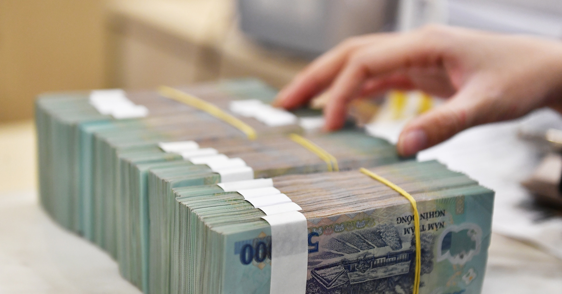 Read more about the article Khi các đại gia phải ‘móc túi’, chi ngàn tỷ để khắc phục hậu quả vụ án 