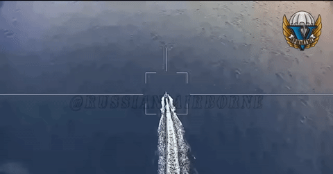 Read more about the article Khoảnh khắc UAV Nga diệt gọn xuồng không người lái Ukraine