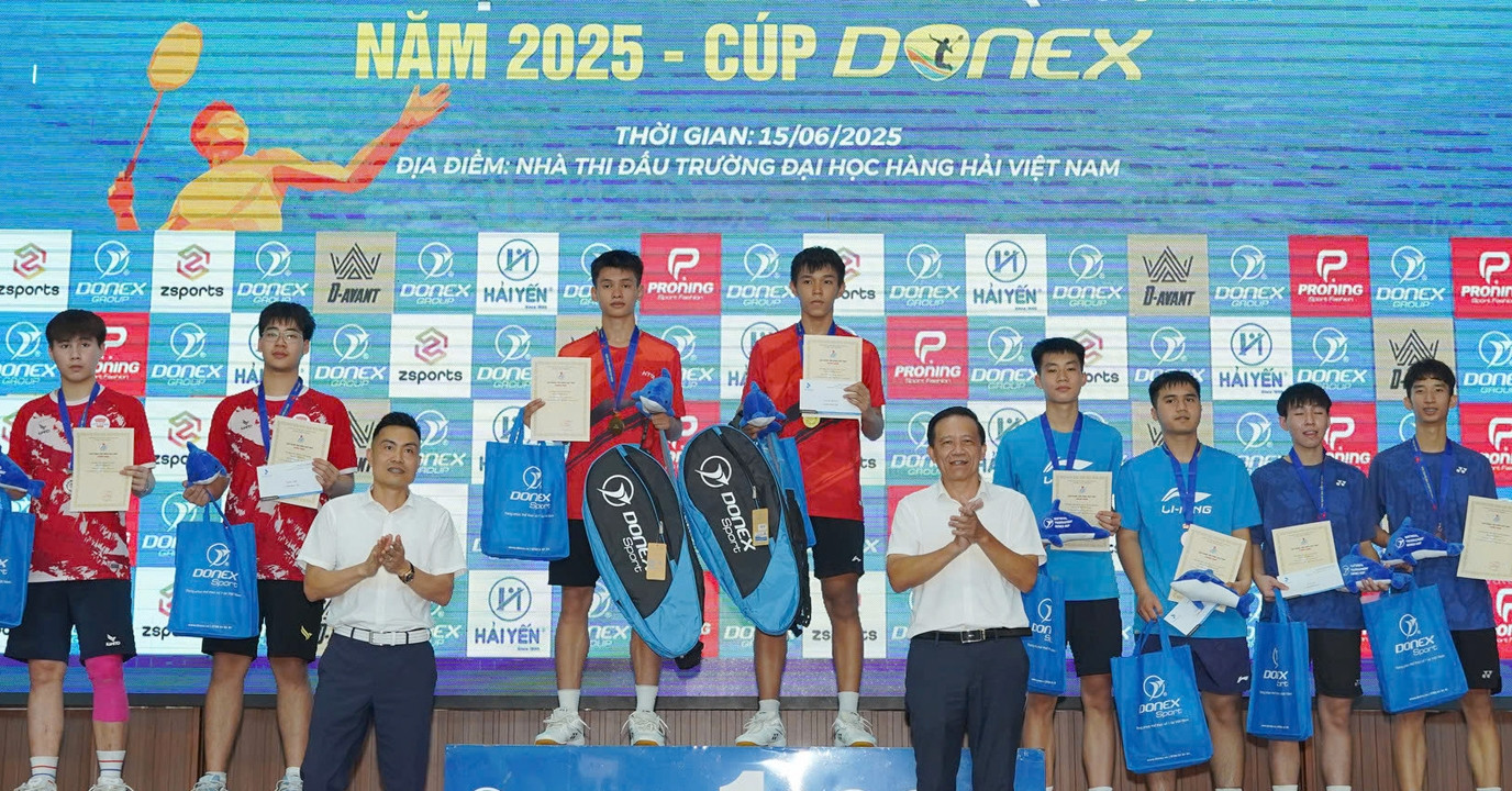 Read more about the article Lâm Đồng vô địch giải cầu lông trẻ Quốc gia 2025