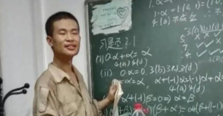 Read more about the article Lần đầu lên mạng, chàng trai gày gò lập tức ‘gây bão’, hàng triệu người theo dõi