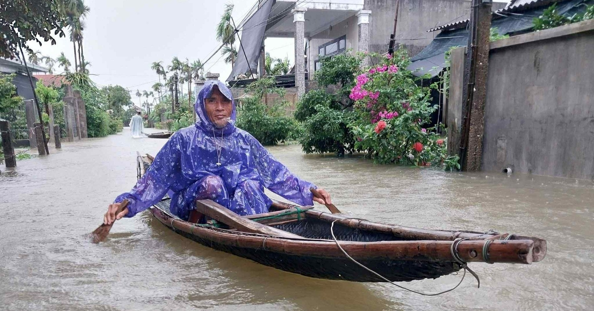 You are currently viewing Lật thuyền khi đi xây lăng mộ, 2 người tử vong