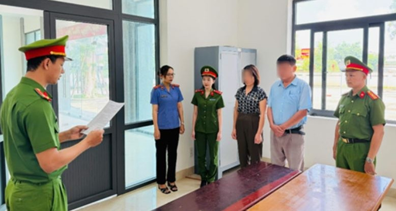 Read more about the article Loạt chủ tịch xã ‘nhúng chàm’ khi lợi dụng chức vụ quyền hạn để trục lợi