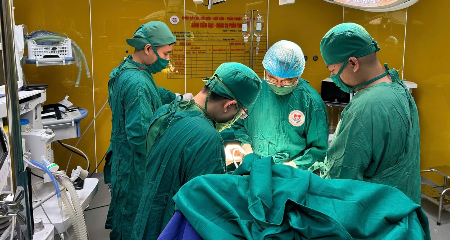 Read more about the article Mổ não khi bệnh nhân đang tỉnh táo, cứu người đàn ông bị liệt