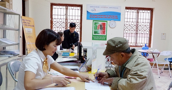 You are currently viewing Mới 50% cán bộ, công chức nghỉ việc do sắp xếp bộ máy được chi trả chế độ