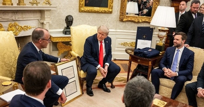 You are currently viewing Món quà đặc biệt của Thủ tướng Đức tặng Tổng thống Mỹ Trump