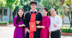 Read more about the article Một lớp ở Hà Tĩnh có 34 học sinh đỗ trường chuyên, có em là thủ khoa đầu vào