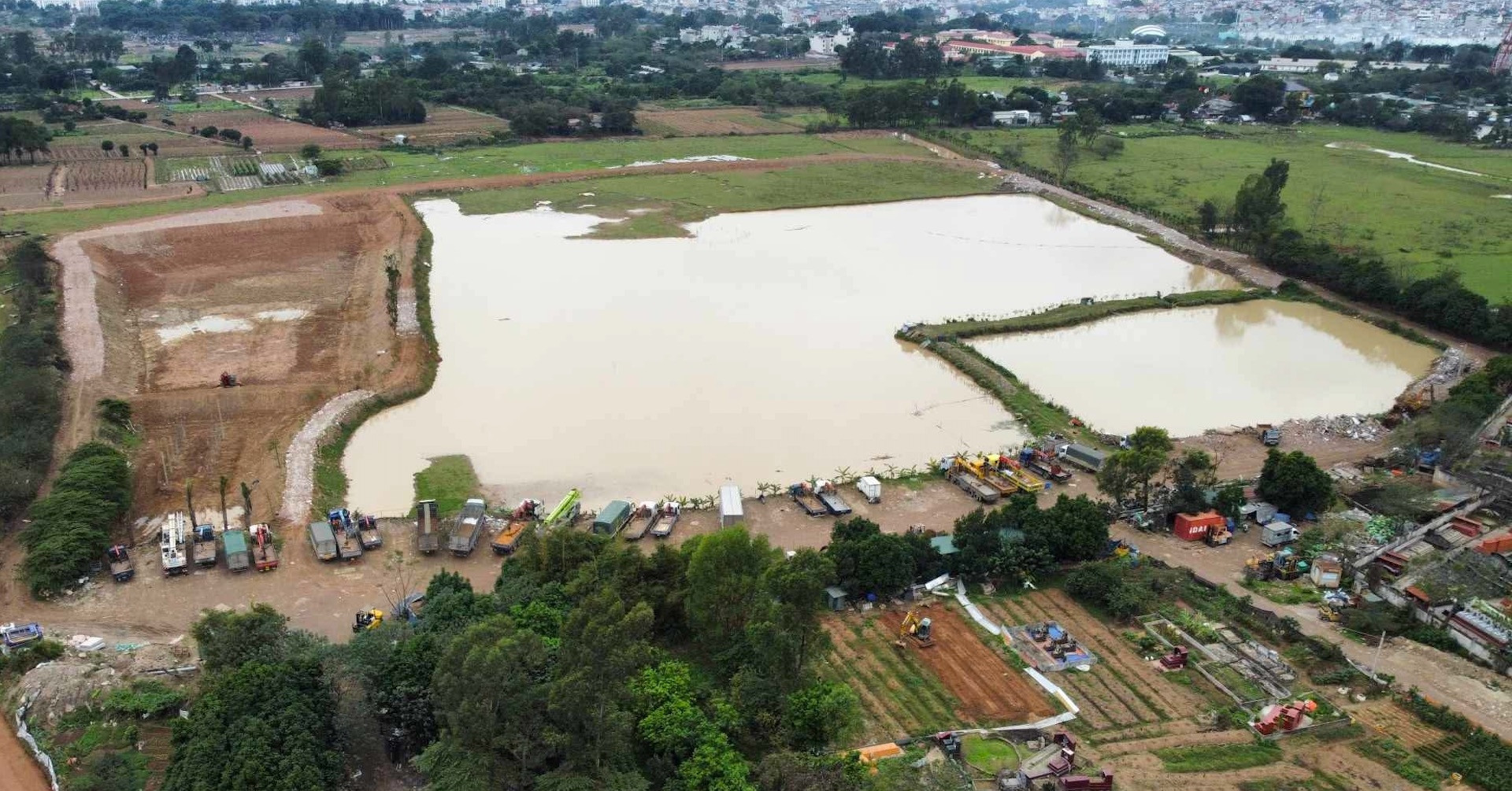 You are currently viewing Mua bán đất nông nghiệp mà sổ đỏ hết hạn sử dụng có phải xác nhận lại không?