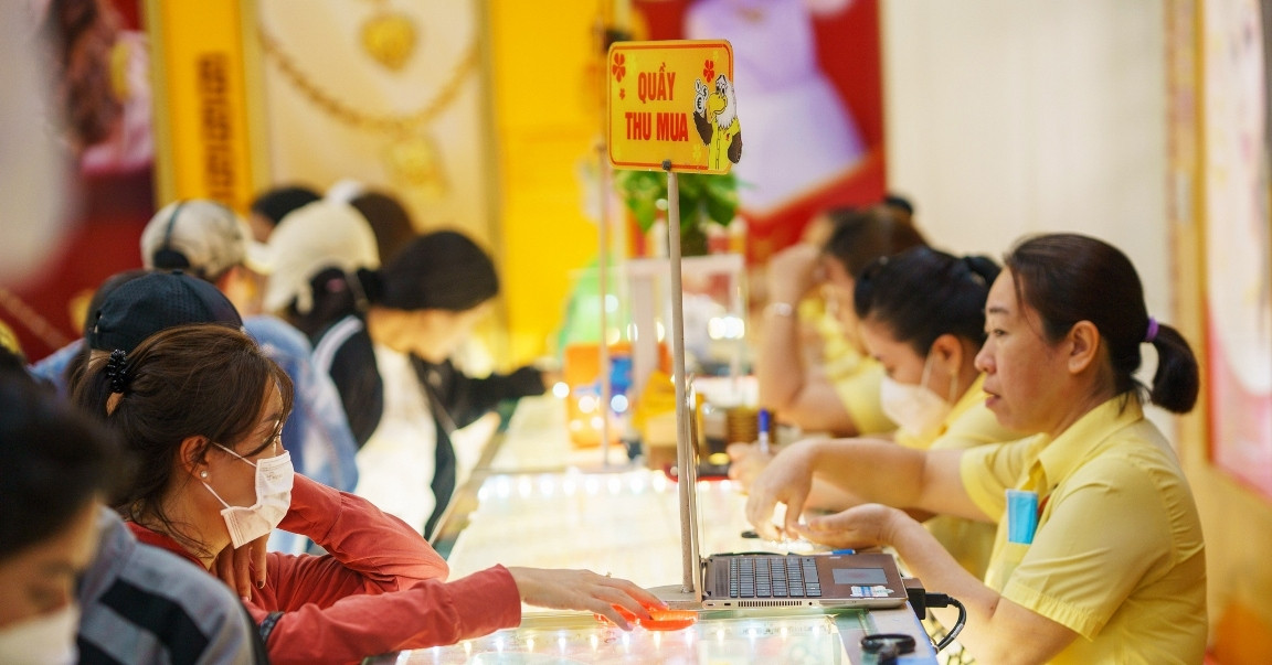 Read more about the article Muốn ổn định thị trường vàng, phải xử lý tận gốc nguồn cung