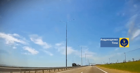 You are currently viewing Nga bất ngờ di chuyển lượng lớn vũ khí từ Crưm tới sát vùng biên Ukraine