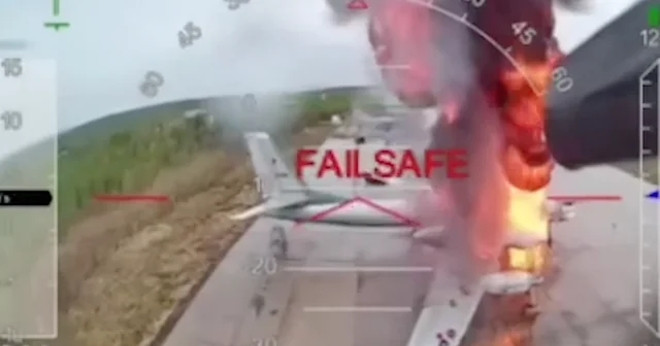 You are currently viewing Nga thưởng cho nhóm dân thường liều mình ném đá ngăn UAV Ukraine tấn công