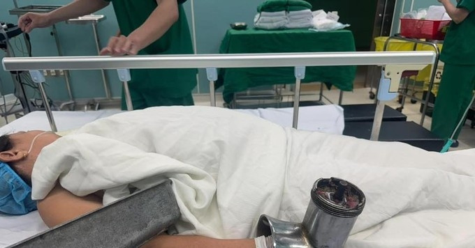 You are currently viewing Người bán thịt vào cấp cứu do gặp nạn khi làm hàng cho khách