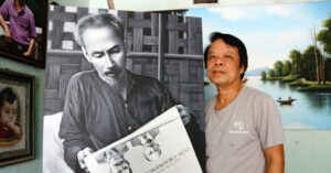 Read more about the article Người vẽ tranh chân dung Bác Hồ nhiều nhất Việt Nam