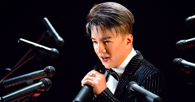 You are currently viewing Nhạc Việt ảm đạm, MV của Đàm Vĩnh Hưng view lẹt đẹt