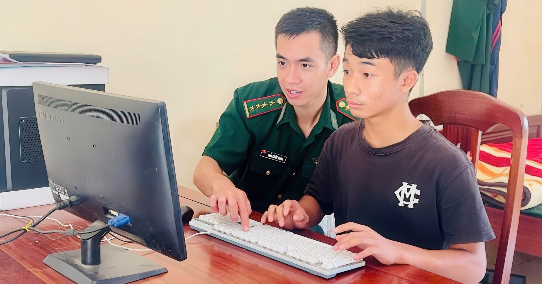 Read more about the article Những ‘người cha’ thầm lặng nơi biên cương
