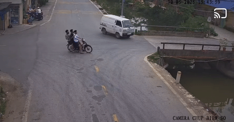 You are currently viewing Lái xe ẩu và những tình huống ‘tự huỷ’ dở khóc dở cười