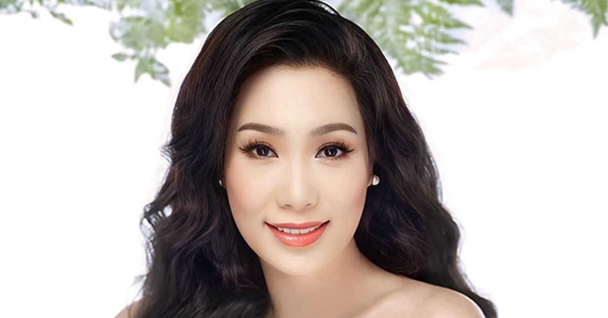 Read more about the article NSND Thu Hà trẻ trung, Trịnh Kim Chi hiếm hoi gợi cảm