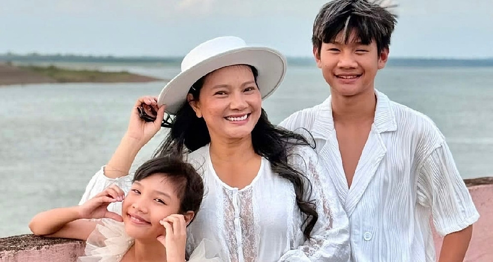 Read more about the article Kiều Trinh tiết lộ con gái 9 tuổi đã cao gần 1,5m, dự định thi hoa hậu