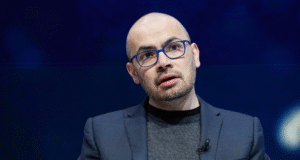 Read more about the article Ông chủ Veo 3 cảnh báo nguy cơ lớn hơn cả việc AI gây thất nghiệp hàng loạt