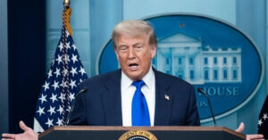 Read more about the article Ông Trump lên án vụ điều tra Thủ tướng Israel, lạc quan về lệnh ngừng bắn ở Gaza