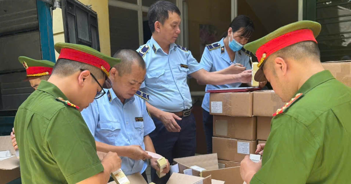 You are currently viewing Phát hiện hơn 5.000 sản phẩm mỹ phẩm Hàn Quốc ‘trôi nổi’ trị giá trên 2 tỷ