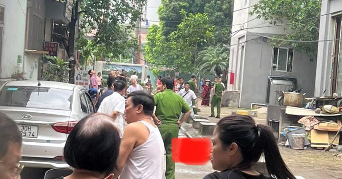Read more about the article Sau tiếng ‘rầm’ lớn, người đàn ông rơi xuống tử vong ở khu chung cư Hà Nội