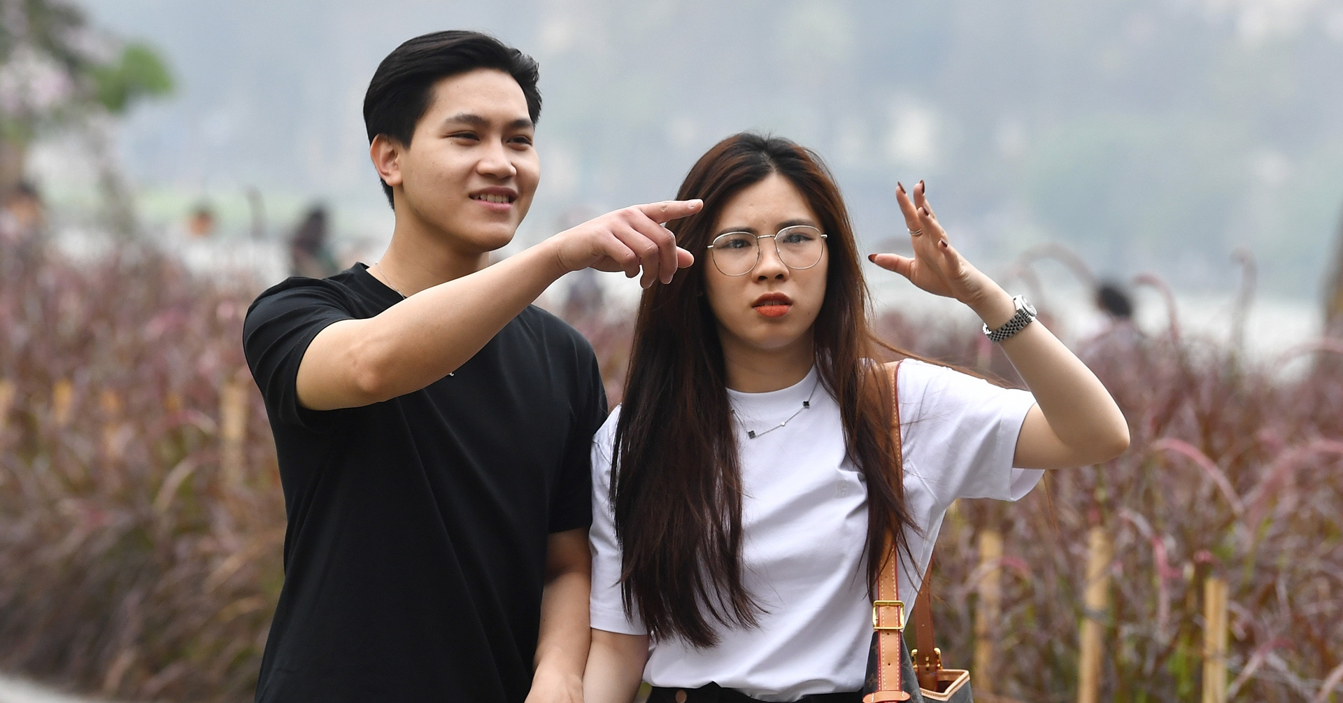 Read more about the article Nắng gián đoạn kèm mưa bất chợt, sau tăng 35 độ