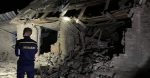 Read more about the article Thủ đô Ukraine hứng thiệt hại do tên lửa tập kích, Nga bắt điệp viên của Kiev