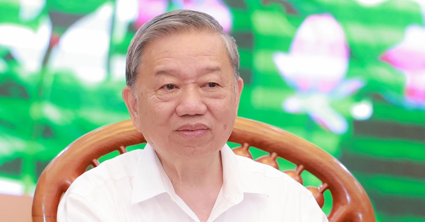 You are currently viewing Đưa chủ trương của Đảng thấm sâu vào trái tim, khối óc mỗi cán bộ