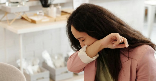 You are currently viewing Trót ‘tình một đêm’ với anh hàng xóm, vợ bị trừng phạt theo cách khó tin