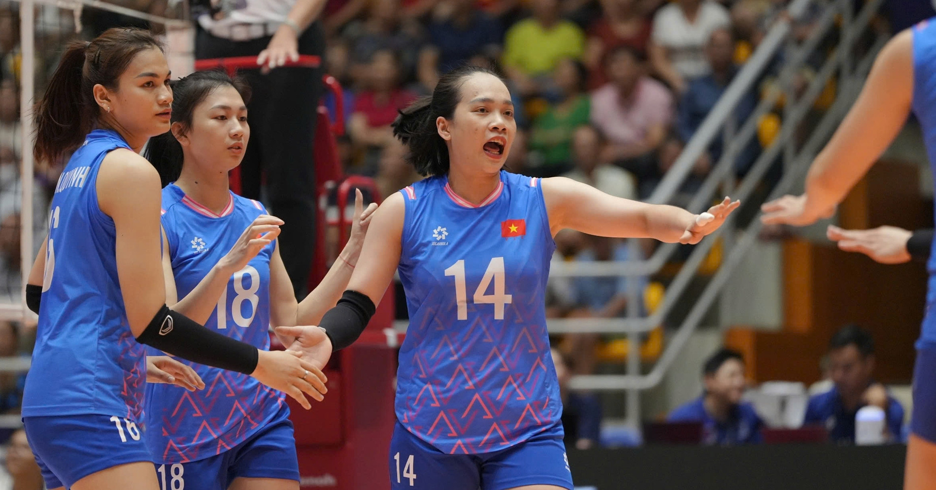 Read more about the article ĐT bóng chuyền nữ Việt Nam dạo chơi lấy vé bán kết AVC Nations Cup 2025