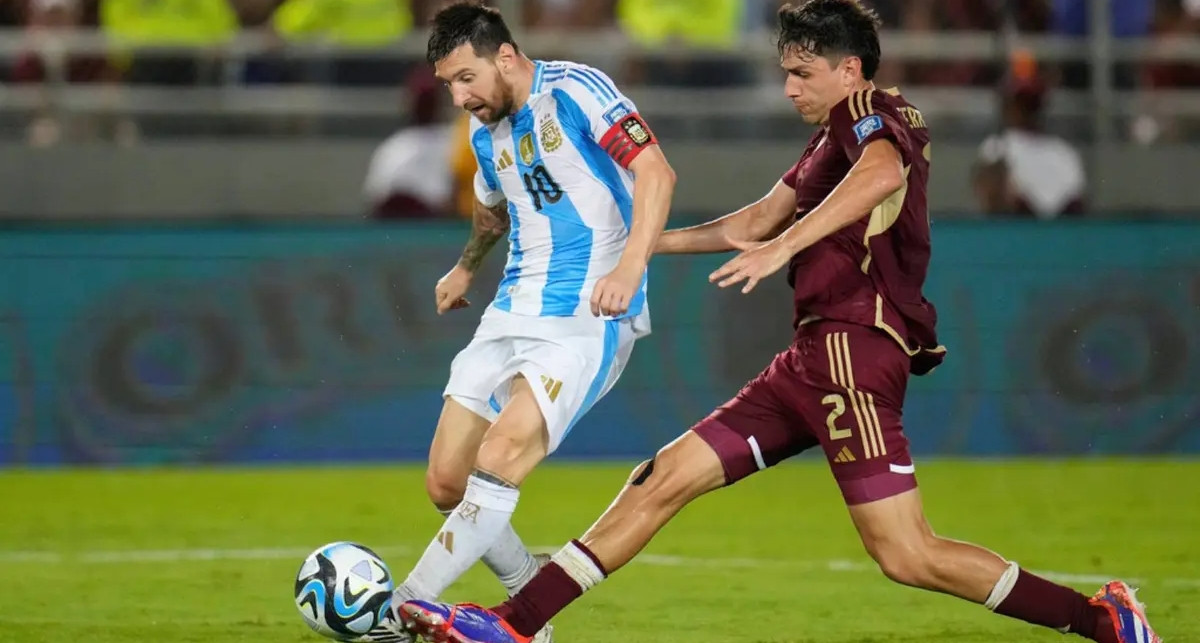 Read more about the article Trực tiếp bóng đá Chile vs Argentina