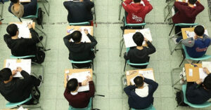 Read more about the article Trung Quốc cảnh báo án nặng cho gian lận trong kỳ thi khắc nghiệt nhất hành tinh