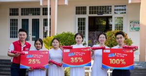 Read more about the article UEF trao tặng học bổng năm 2025, mang niềm vui sớm đến với thí sinh