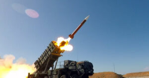 Read more about the article Ukraine đề nghị mua vũ khí phòng không của Mỹ, Nga giành thêm ưu thế ở Sumy