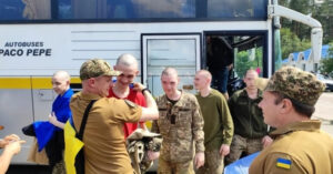 Read more about the article Ukraine và Nga trao đổi tù binh, giao tranh căng thẳng tại Pokrovsk và Sumy