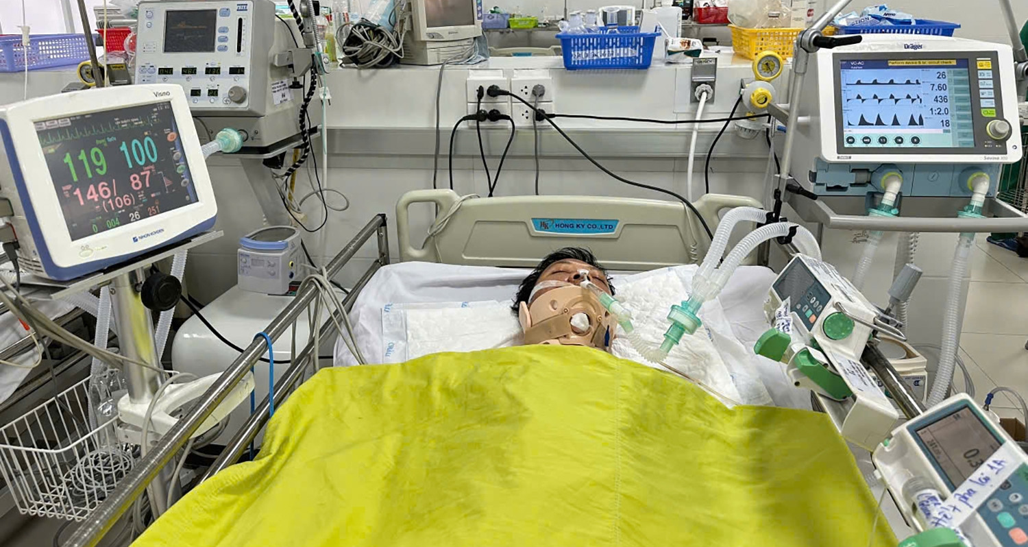 You are currently viewing Vợ cùng 2 con tử vong trên đường về quê, người chồng nguy kịch cần giúp đỡ