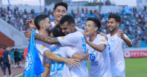 Read more about the article Vòng 25 V-League chờ Nam Định nâng Cúp, vé xuống hạng gọi tên