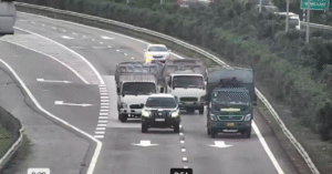 Read more about the article Có được dừng xe khác trên cao tốc? 