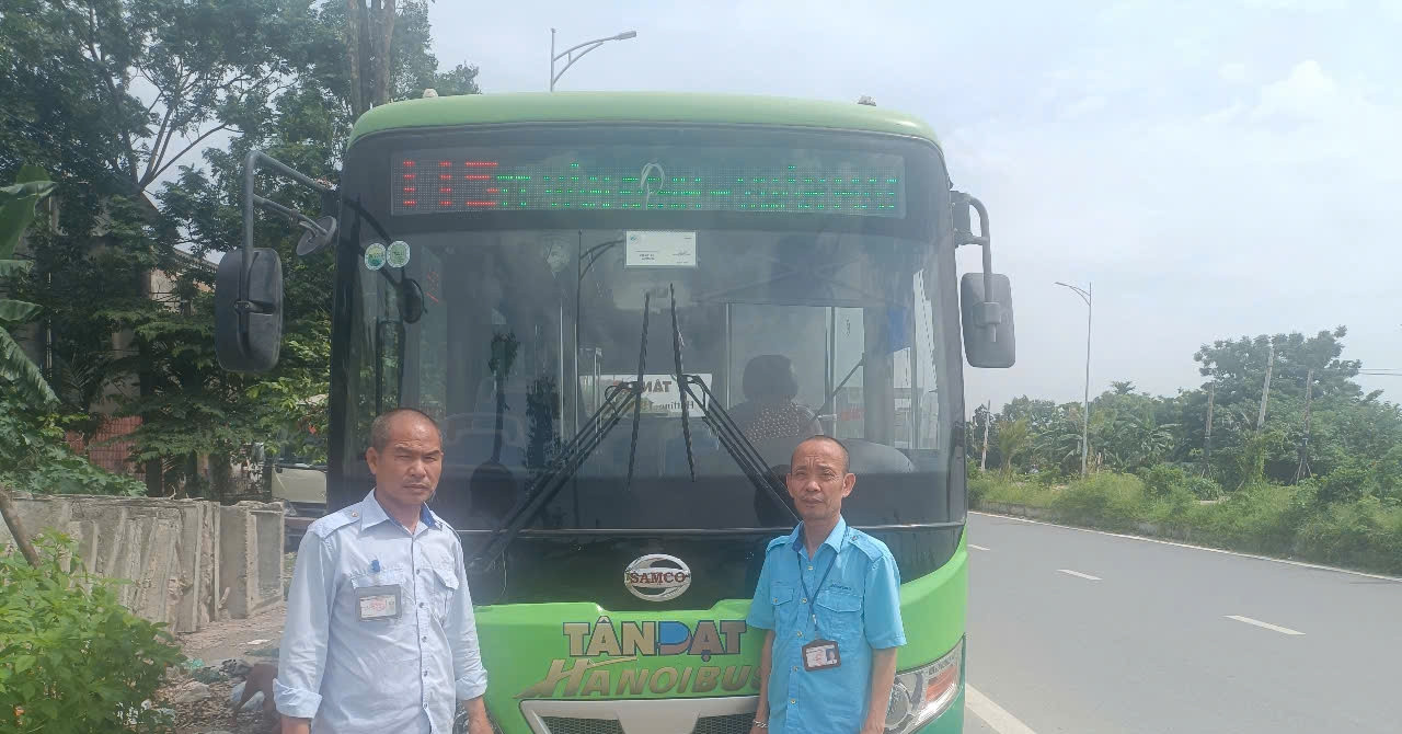Read more about the article Xe buýt tuyến 115 kịp thời đưa người bị tai nạn giao thông đi cấp cứu 