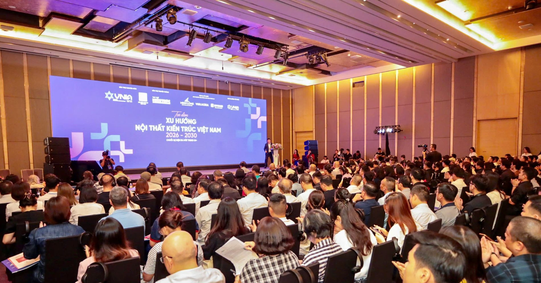 Read more about the article Xu hướng kiến trúc trong chuyển động về môi trường, công nghệ, văn hóa